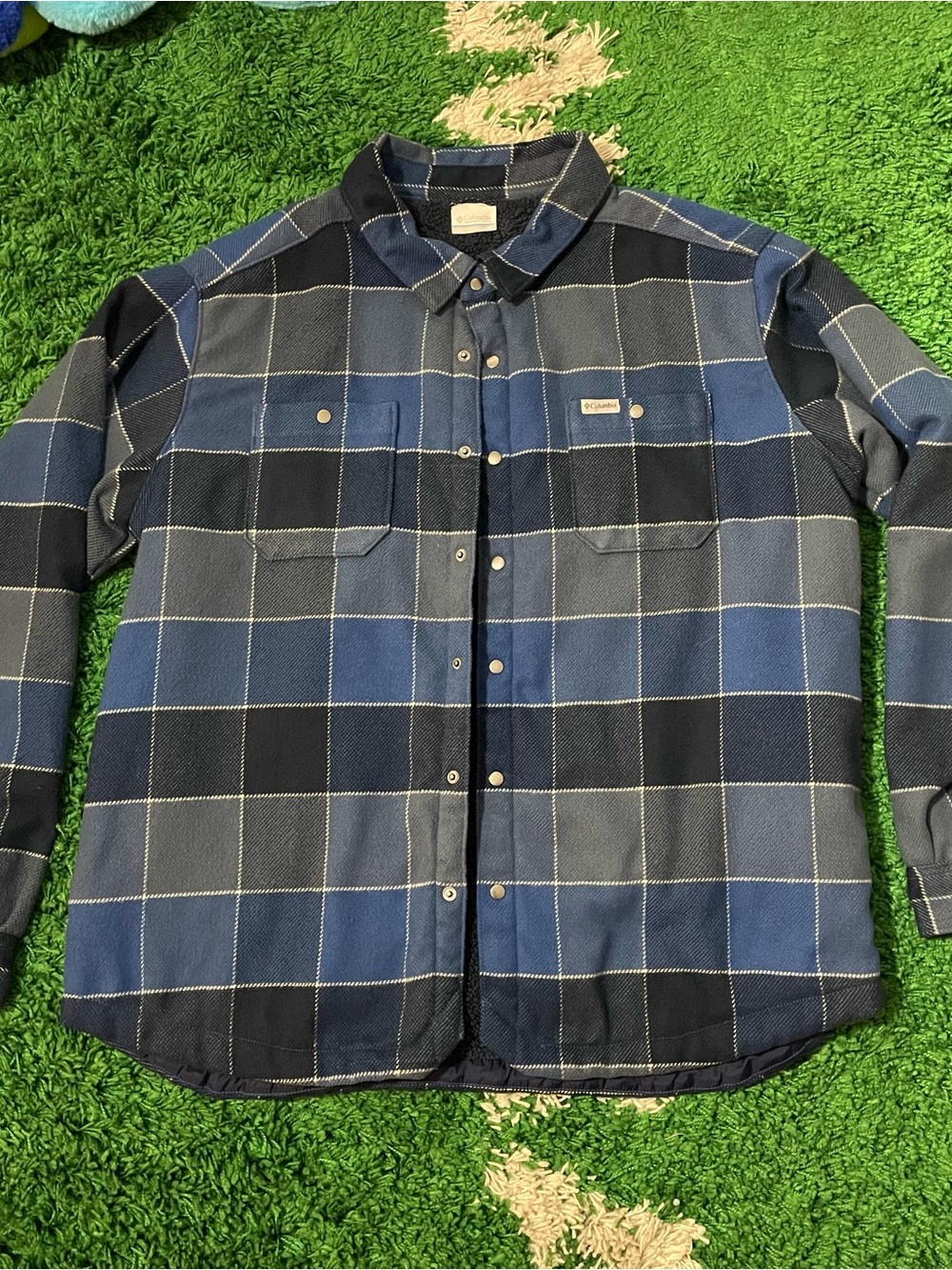 Columbia windward II Sherpa Men's Blue Plaid Button-Up Shirt